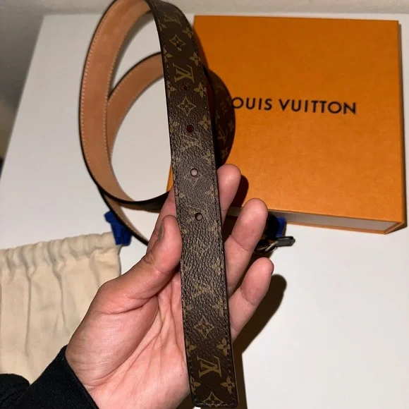 Authentic Louis Vuitton belt - Picture 9 of 12